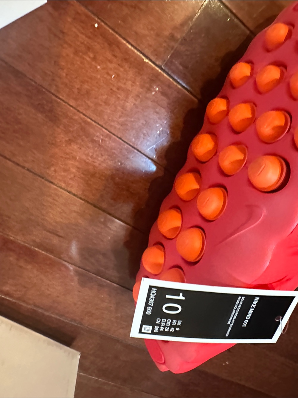 Nike Mind Bright Red Slip-On Foam Clogs - Picture 8 of 8